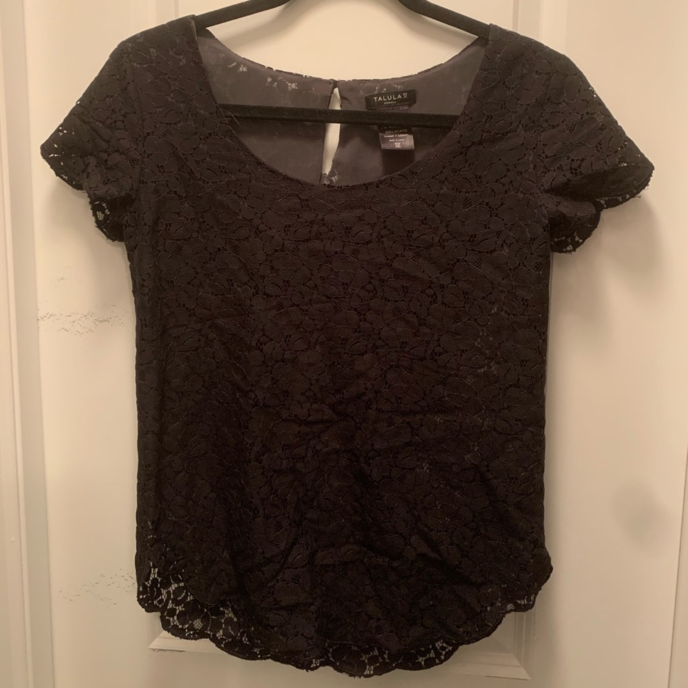 Aritzia Talula lace top